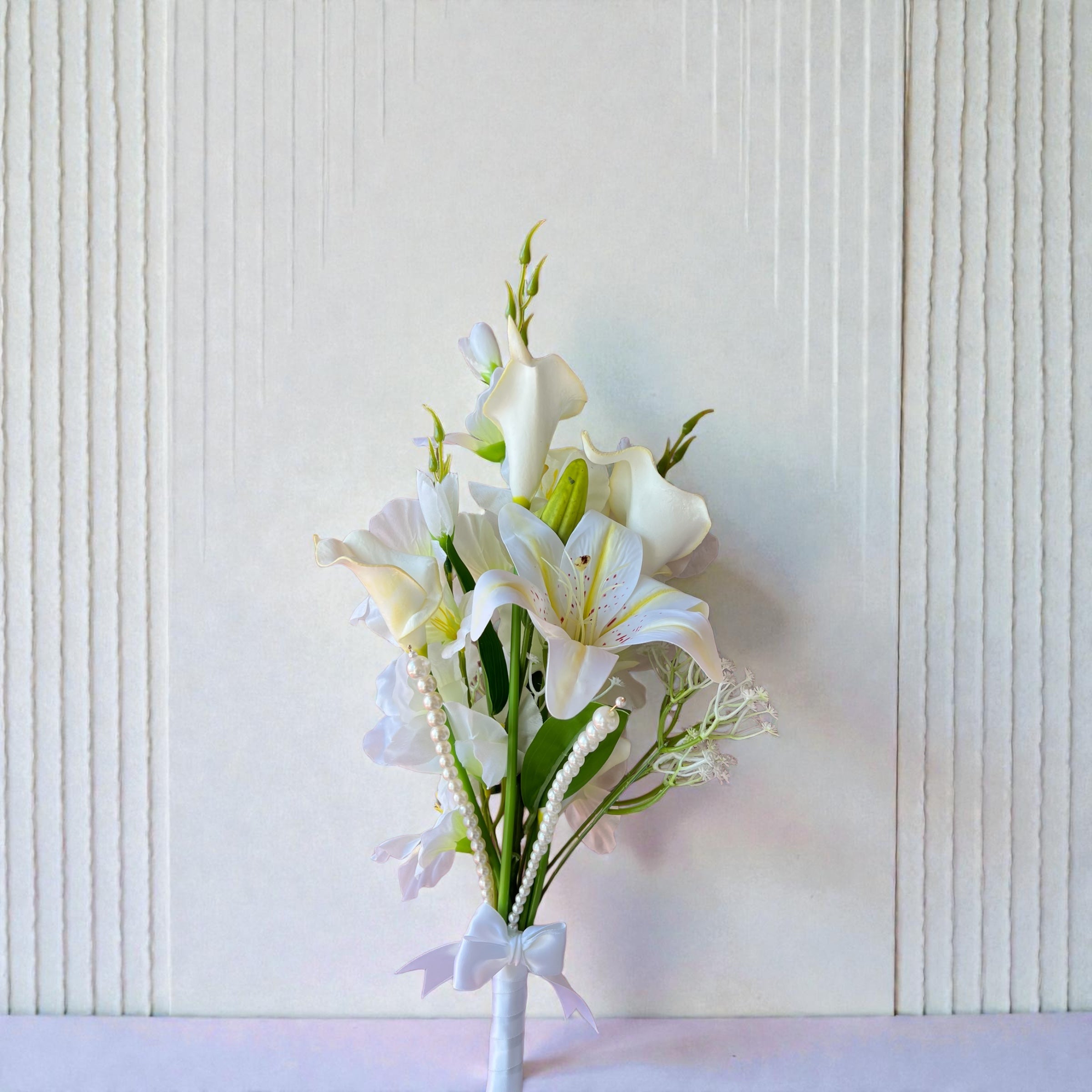 Pearl Kiss bridal bouquet white silk flowers wedding – True Moments Company
